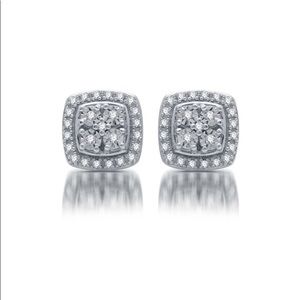 NIB 0.1 ct diamond silver earrings